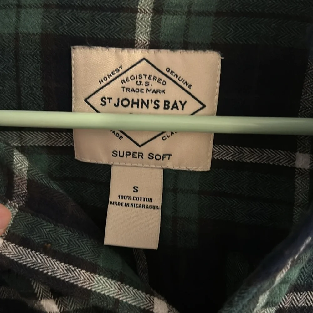 St. John’s Bay Super Soft Men’s Flannel - Picture 3 of 8